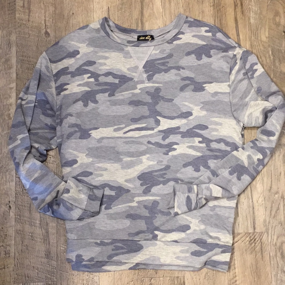 Camo lightweight sweatshirt